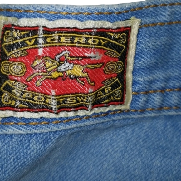 Authentic Vintage Shorts Size 32 - Picture 7 of 7